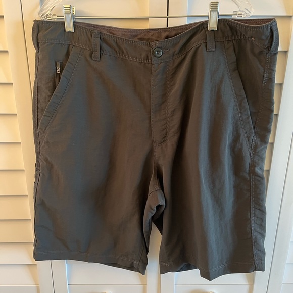 Outdoor Life Cargo shorts Dark gray Mens 38, 7 Pockets. - Picture 1 of 9